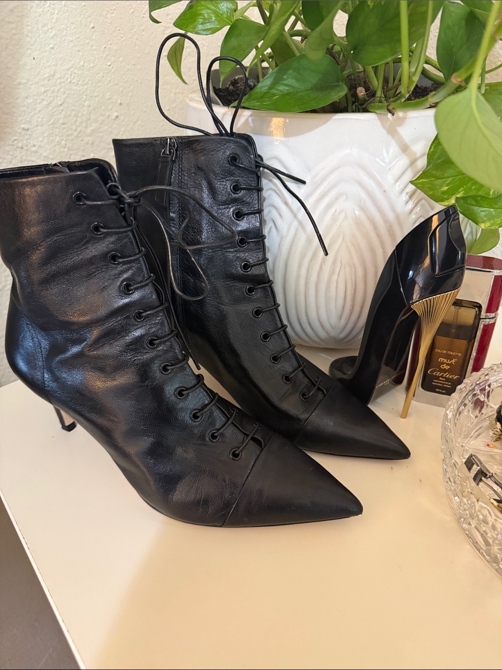 Zara leather  Lace-Up Pointed Toe Ankle Boots